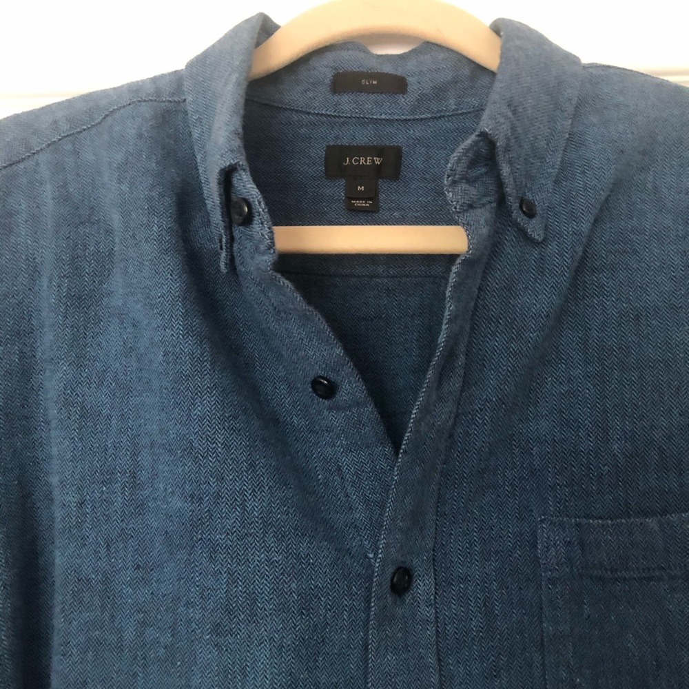 J crew men’s blue shirt